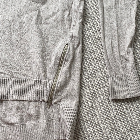 Express sweater - Picture 2 of 4